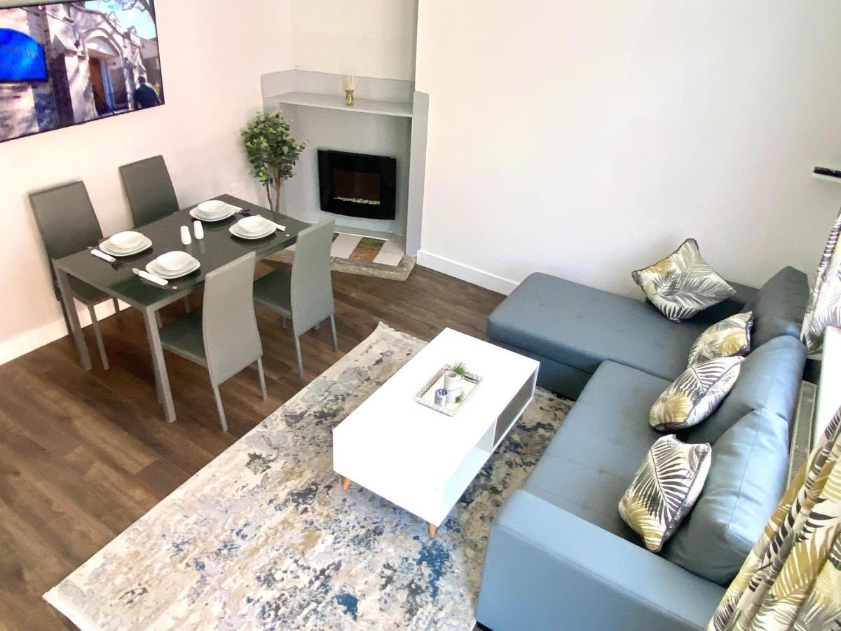2 Bed Town Centre Nr Theatre Free Park Wi-Fi & Garden Διαμέρισμα Aylesbury  Εξωτερικό φωτογραφία