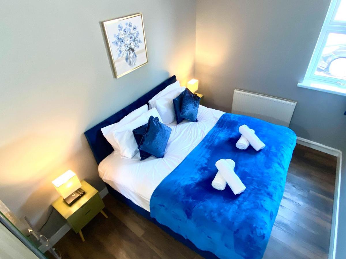 2 Bed Town Centre Nr Theatre Free Park Wi-Fi & Garden Διαμέρισμα Aylesbury  Εξωτερικό φωτογραφία